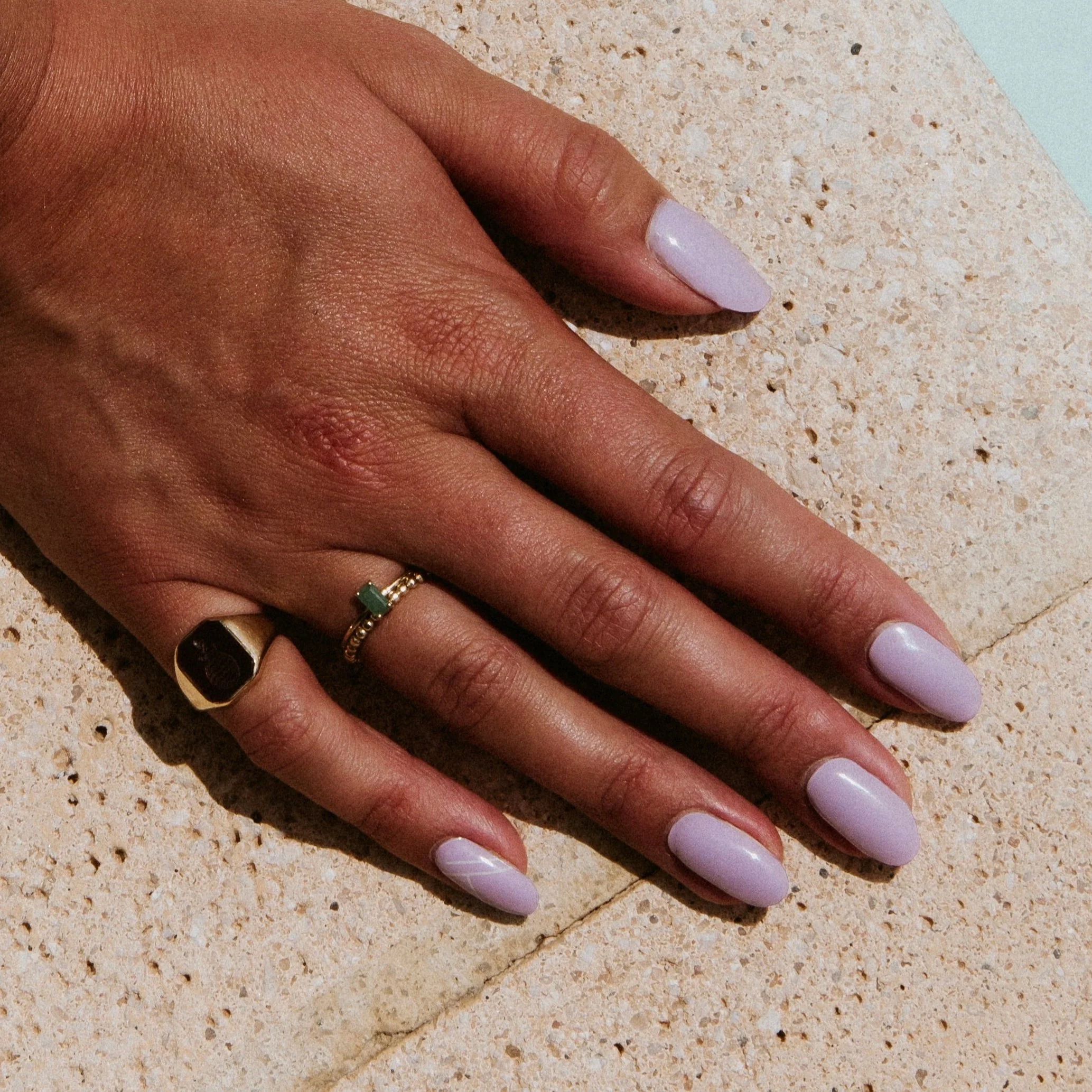 Anna's Lila - Mani+Pedi - Image 6